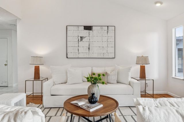 28071 Dobbel Ave, Hayward, CA 94542