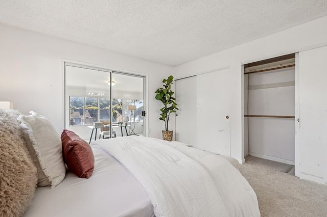 28071 Dobbel Ave, Hayward, CA 94542