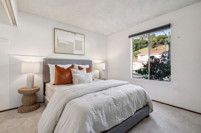 28071 Dobbel Ave, Hayward, CA 94542