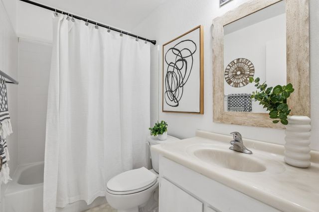 28071 Dobbel Ave, Hayward, CA 94542