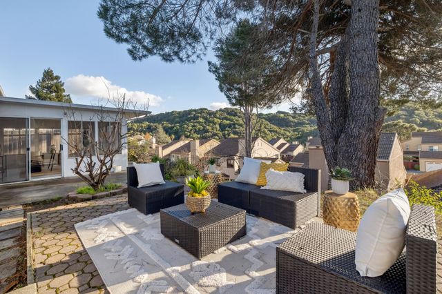 28071 Dobbel Ave, Hayward, CA 94542