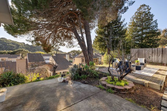 28071 Dobbel Ave, Hayward, CA 94542