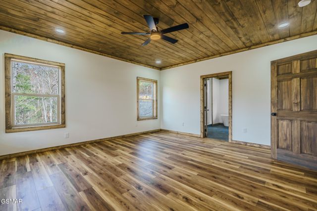 3552 Smokey Ridge Way, Sevierville, TN 37862