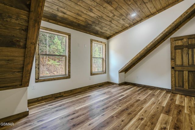 3552 Smokey Ridge Way, Sevierville, TN 37862