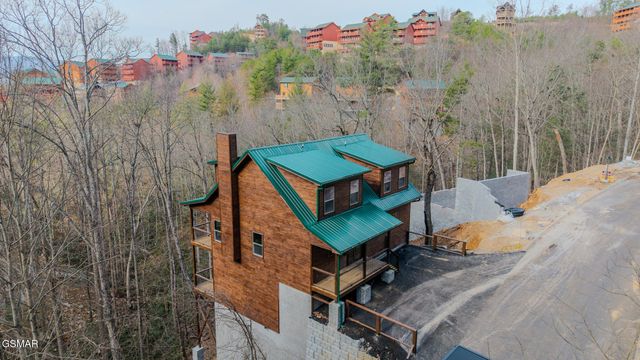3552 Smokey Ridge Way, Sevierville, TN 37862