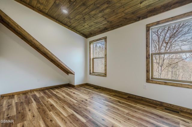 3552 Smokey Ridge Way, Sevierville, TN 37862