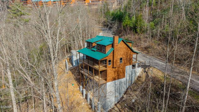 3552 Smokey Ridge Way, Sevierville, TN 37862