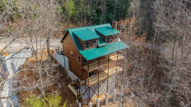 3552 Smokey Ridge Way, Sevierville, TN 37862