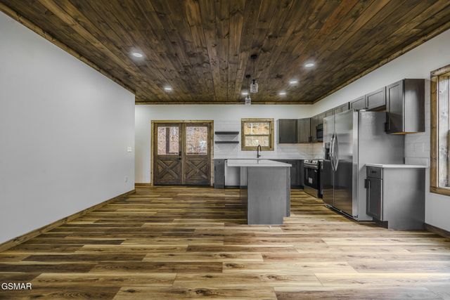 3552 Smokey Ridge Way, Sevierville, TN 37862