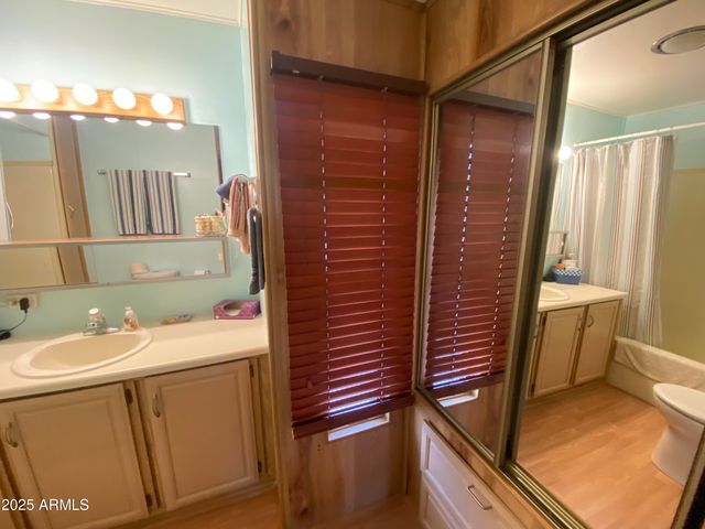 1281 S SIOUX Drive, Apache Junction, AZ 85119