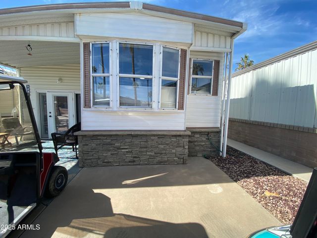 1281 S SIOUX Drive, Apache Junction, AZ 85119