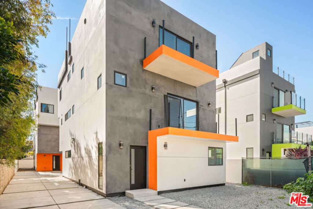 2123 Federal Avenue, Los Angeles, CA 90025