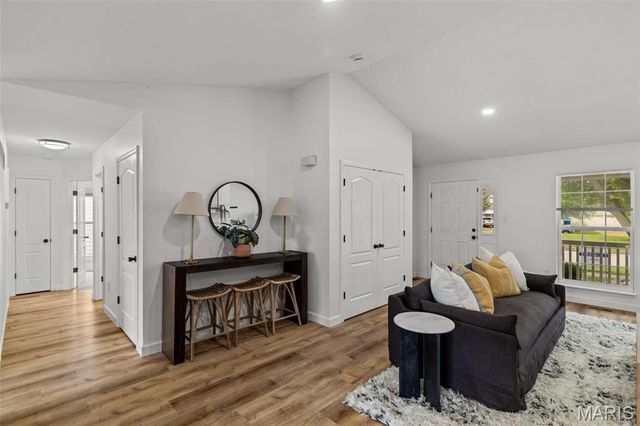 204 Montecito Terrace, St Charles, MO 63304