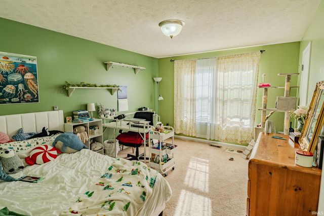 2532 Yeoman Lane, West Lafayette, IN 47906