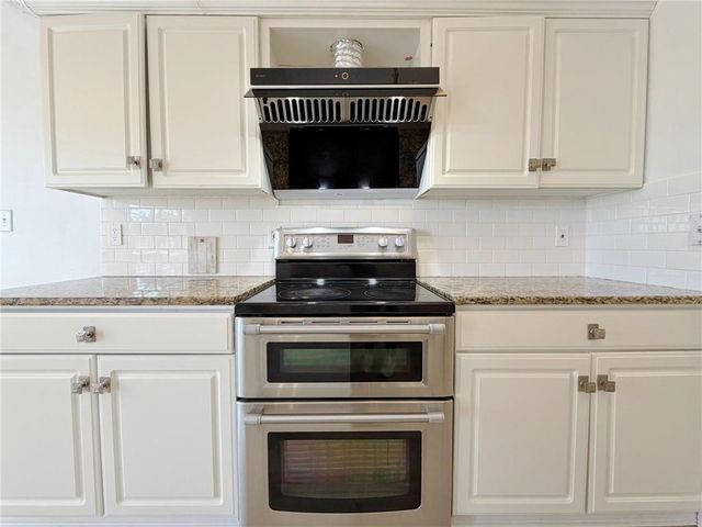 510 Running Fawn Drive, Suwanee, GA 30024