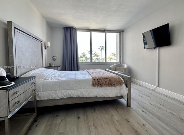 1200 West Ave 329, Miami Beach, FL 33139