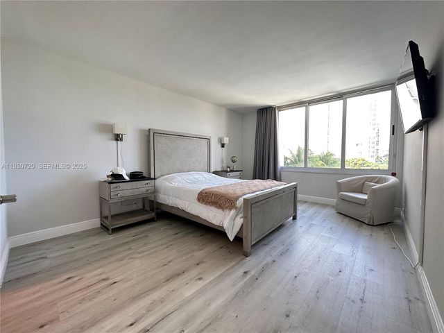 1200 West Ave 329, Miami Beach, FL 33139