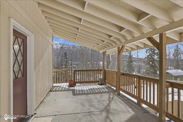 18146 Harbor Point Loop, Eagle River, AK 99577