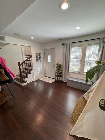 2030 N 75th Avenue, Elmwood Park, IL 60707