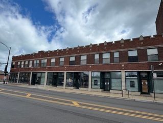 7127 S Yates Avenue, Chicago, IL 60638