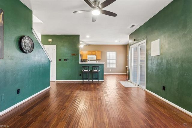 204 Outlaw ST, Chesapeake, VA 23320