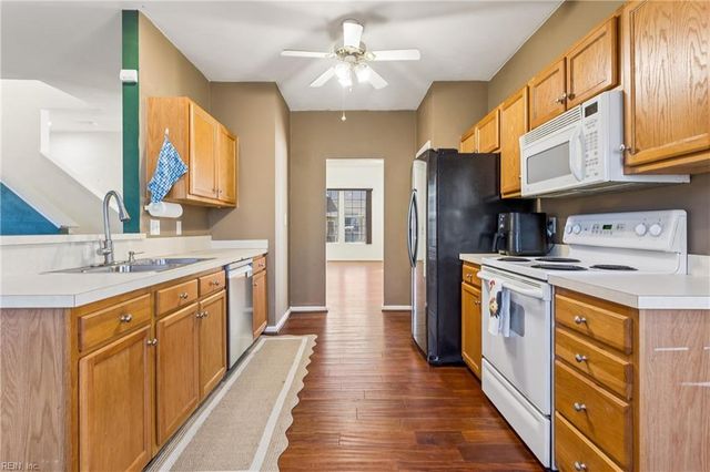 204 Outlaw ST, Chesapeake, VA 23320