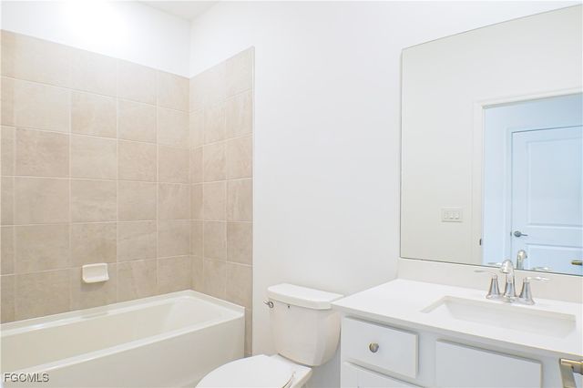 9143 leatherwood LOOP, Lehigh Acres, FL 33936