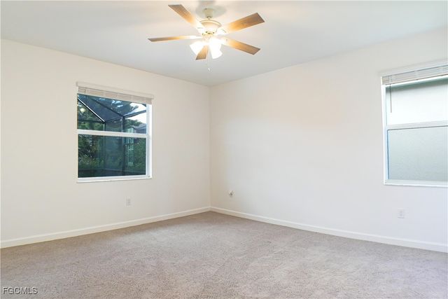 9143 leatherwood LOOP, Lehigh Acres, FL 33936