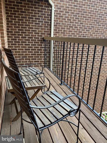 20 VALERIAN CT, Rockville, MD 20852