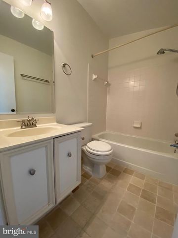 20 VALERIAN CT, Rockville, MD 20852