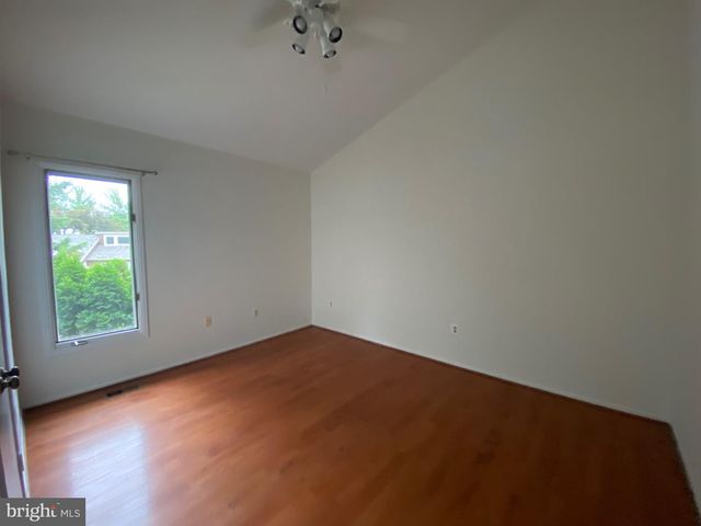 20 VALERIAN CT, Rockville, MD 20852