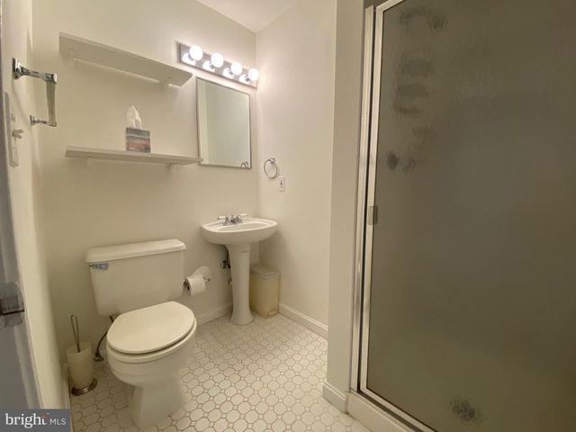 20 VALERIAN CT, Rockville, MD 20852