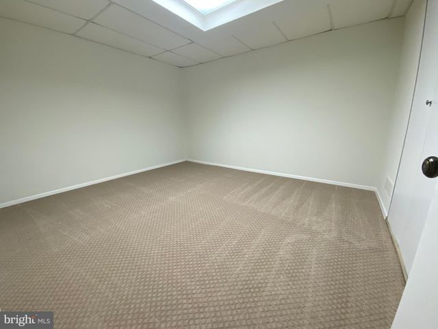 20 VALERIAN CT, Rockville, MD 20852
