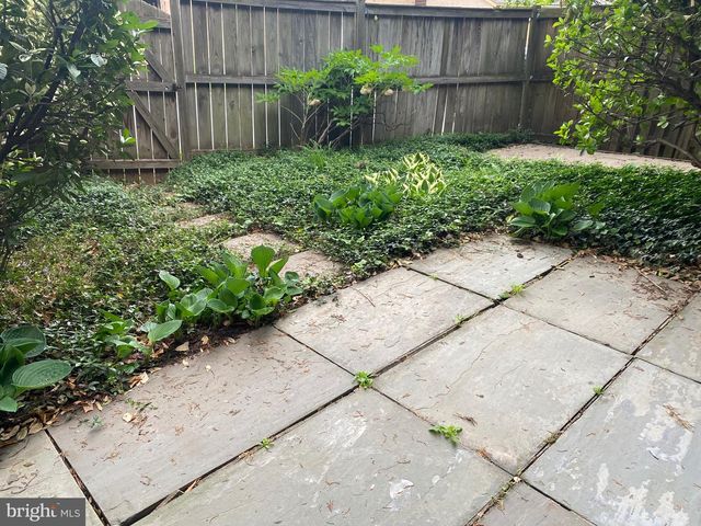 20 VALERIAN CT, Rockville, MD 20852