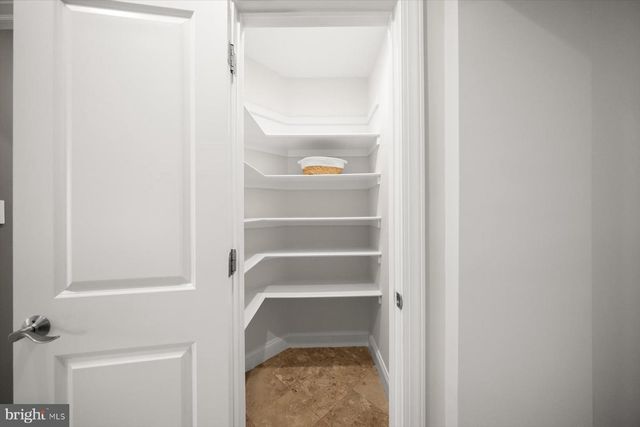 2525 N FLORIDA ST, Arlington, VA 22207