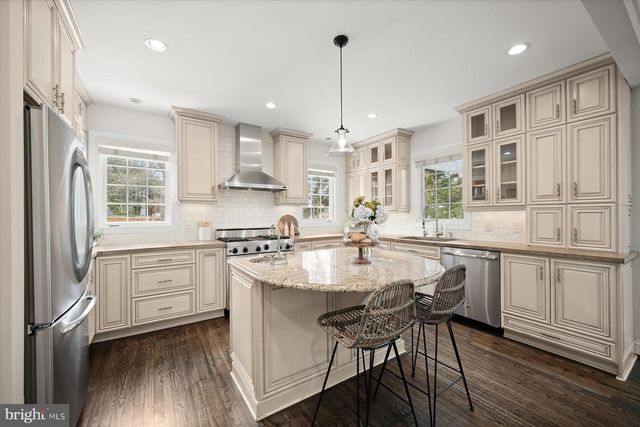 2525 N FLORIDA ST, Arlington, VA 22207