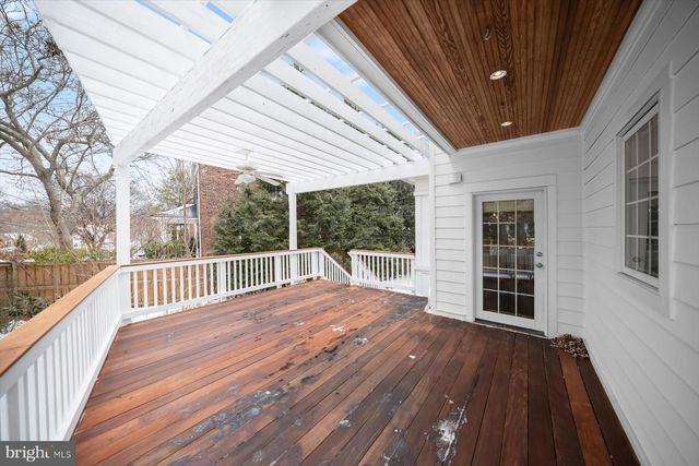 2525 N FLORIDA ST, Arlington, VA 22207