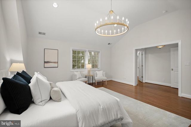 2525 N FLORIDA ST, Arlington, VA 22207