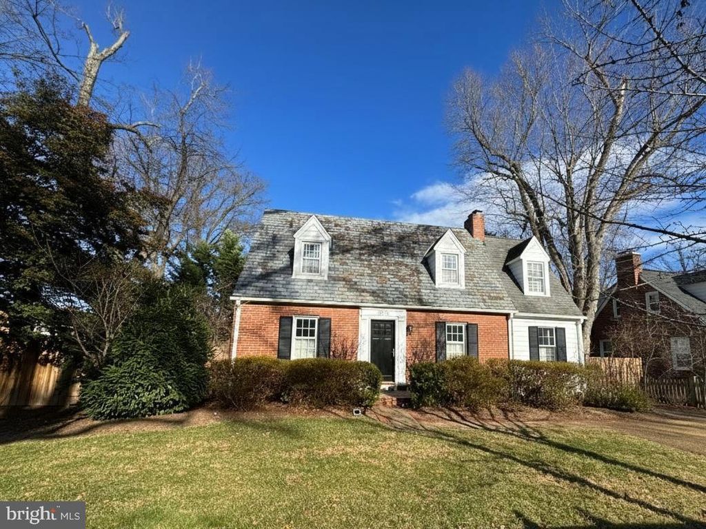 2525 N FLORIDA ST, Arlington, VA 22207