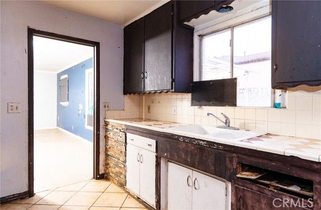 112 E Caldwell, Compton, CA 90220