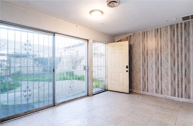 112 E Caldwell, Compton, CA 90220