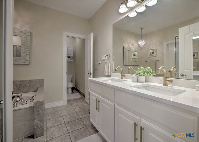 211 Winding View, New Braunfels, TX 78132