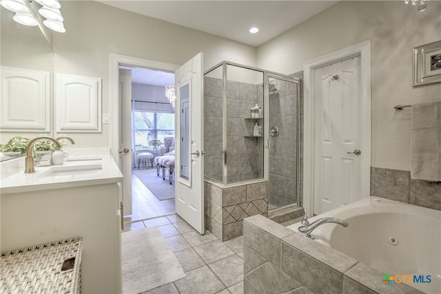 211 Winding View, New Braunfels, TX 78132