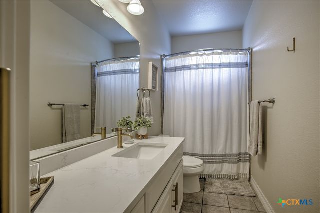 211 Winding View, New Braunfels, TX 78132