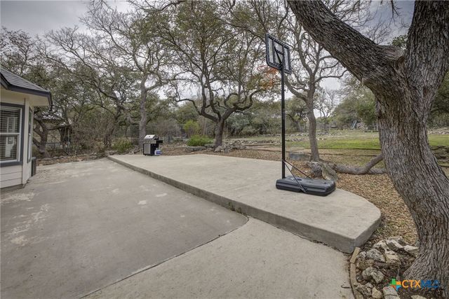211 Winding View, New Braunfels, TX 78132