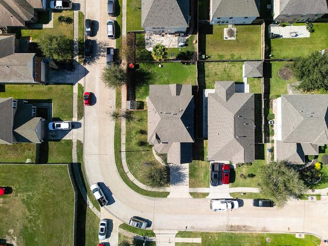 11023 Tall Hill Circle, Houston, TX 77044