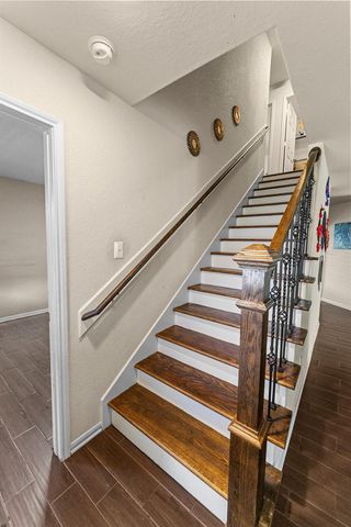 11023 Tall Hill Circle, Houston, TX 77044