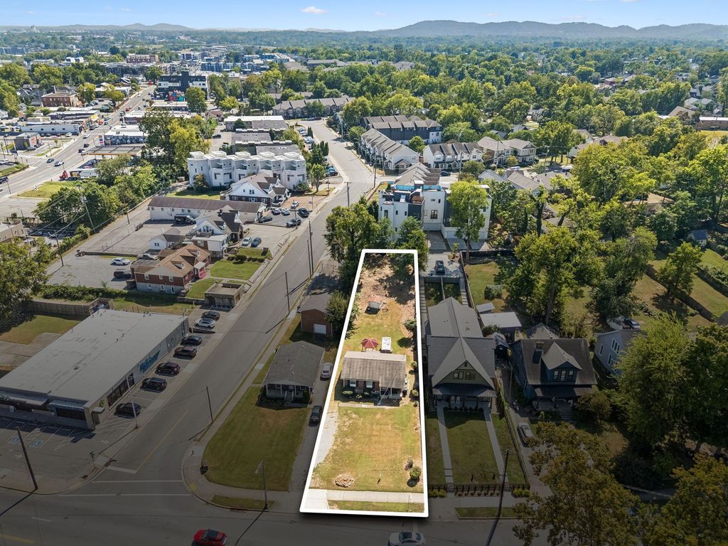 817 Acklen Ave, Nashville, TN 37203