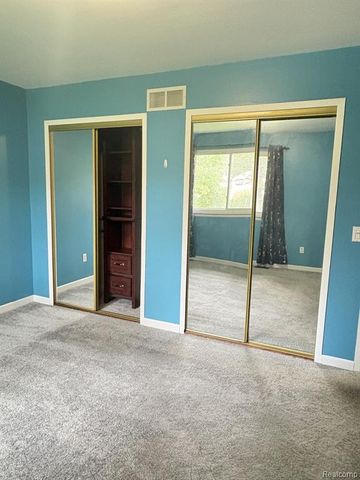 2781 Majestic Court, Troy, MI 48083