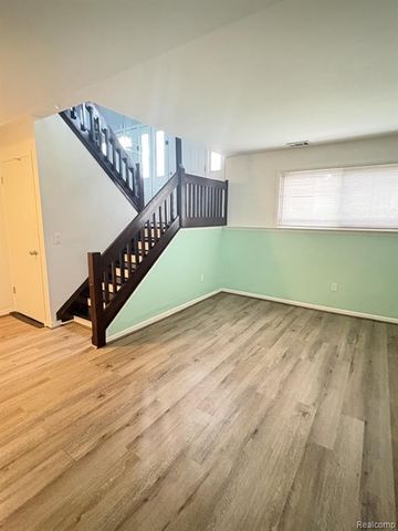 2781 Majestic Court, Troy, MI 48083